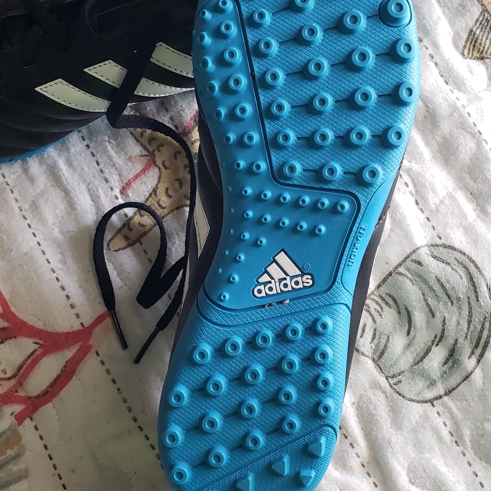 Adidas indoor soccer shoes